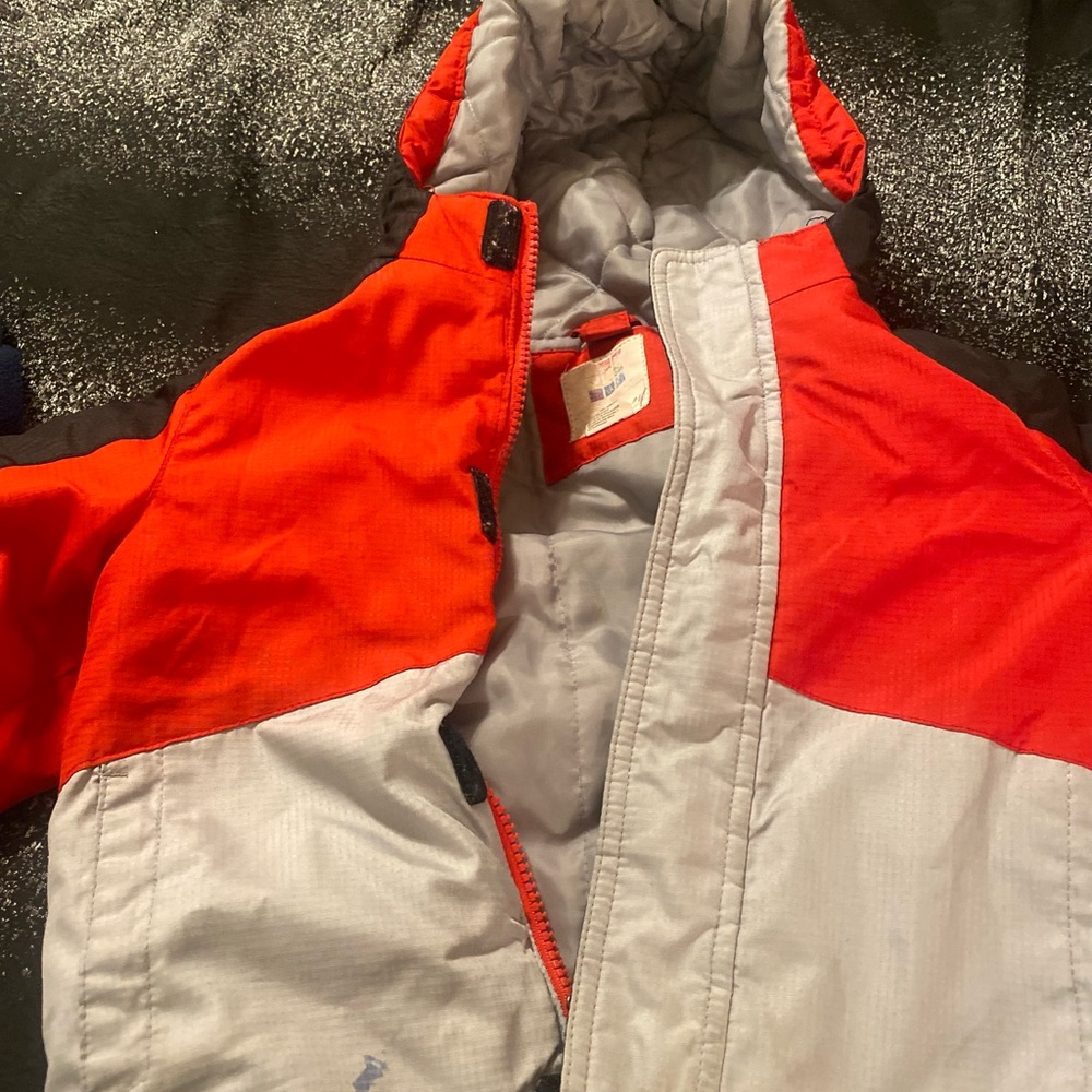 Boys Jackets Bundle Size 5/6 – Nike, Reebok, Character Hoodie – 4 Pieces - Picture 3 of 6
